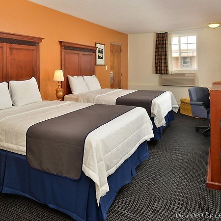סנט ג'וזף Rodeway Inn מראה חיצוני תמונה